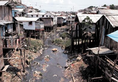 Déficit habitacional cresce, enquanto programas de moradia popular desaparecem em Manaus