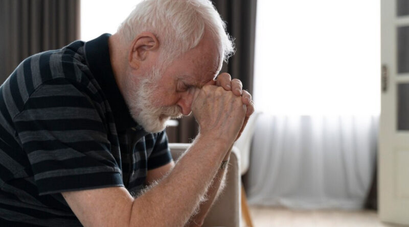 Mês de conscientização sobre o Alzheimer: exames auxiliam no diagnóstico da doença