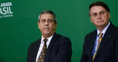 PF indicia Bolsonaro, Braga Netto e outros 35 suspeitos por tentativa de golpe