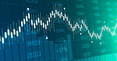 Ibovespa fecha quase estável e começa maio aos 135 mil pontos