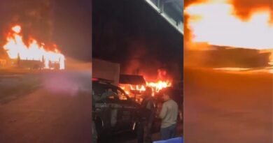 Vídeo; protesto contra mudança de rota termina com ônibus incendiado na zona Norte de Manaus