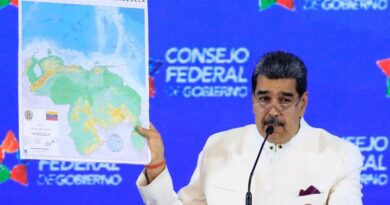 Venezuela ignora ordem da Corte Internacional e mantém eleições em região disputada com a Guiana