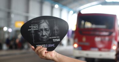 Prefeitura de Manaus realiza ação educativa do ‘Junho Violeta’ nos terminais de ônibus