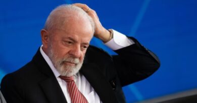 Lula vai ao STF para impedir que aposentados processem o INSS