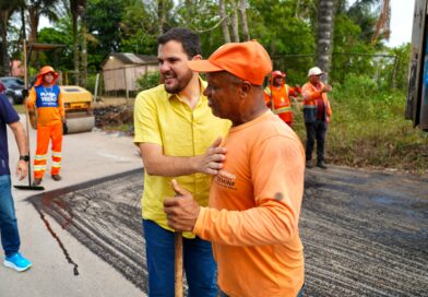 Prefeito Renato Junior fiscaliza serviços no ramal do Brasileirinho e anuncia três semanas de tapa-buracos para recuperar o trecho
