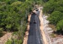Prefeitura de Manaus avança com aplicação de 80 toneladas de asfalto no ramal do Km 45 da AM-010