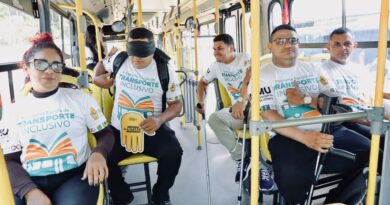 Prefeitura realiza treinamento para motoristas e cobradores sobre atendimento a pessoas com deficiência em Manaus
