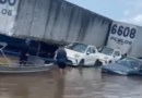 Vídeo; Balsa carregada de carretas afunda parcialmente no Rio Amazonas, perto de Parintins