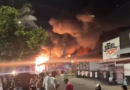 VÍDEO: Incêndio destrói loja de materiais de construção na zona norte de Manaus