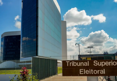TSE recebe embaixadores nesta segunda para defender urna eletrônica 