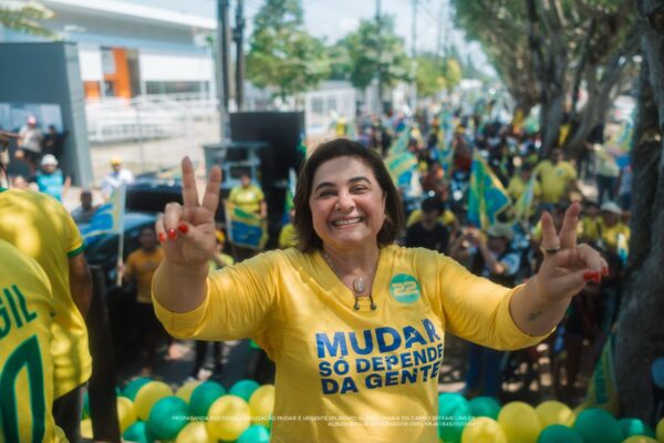Professora Maria leva força do 22 a três dos maiores colégios eleitorais do Amazonas