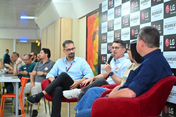 Na LG, David Almeida propõe frente permanente para proteger empregos e competitividade da Zona Franca