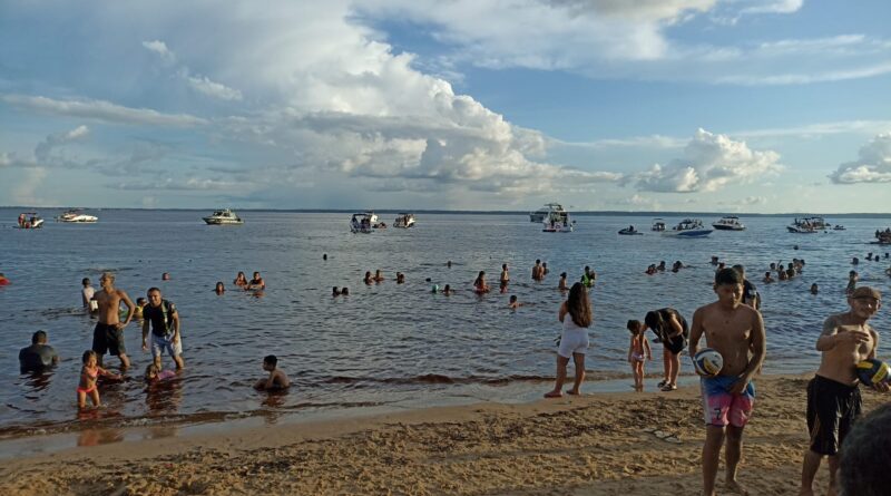Furto de cordas e boias de segurança é registrado na Ponta Negra; salva-vidas mantém atendimento