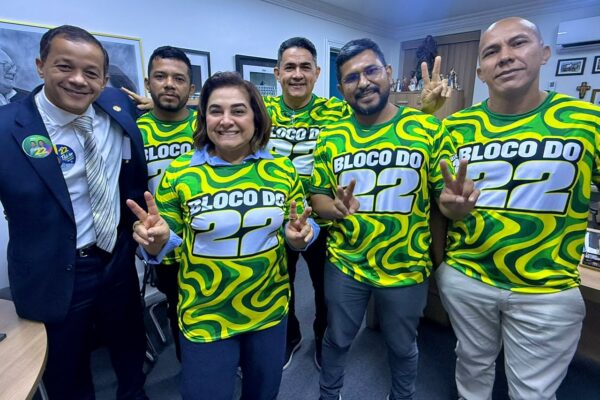 Professora Maria confirma presença de Flávio Bolsonaro no “Bloquinho 22”, em Manaus, ao lado de Nikolas e Pavanato