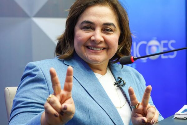 om Deus e apoio do povo, Professora Maria pretende chegar ao Governo do Amazonas para mudar a história política do Estado