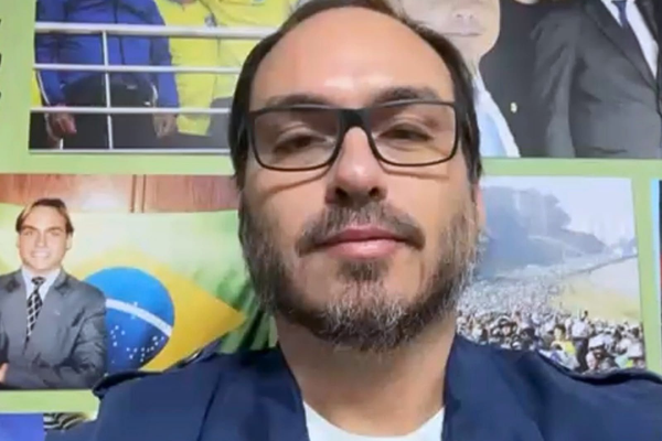 Carlos Bolsonaro declara apoio a Maria do Carmo na disputa pelo Governo do Amazonas