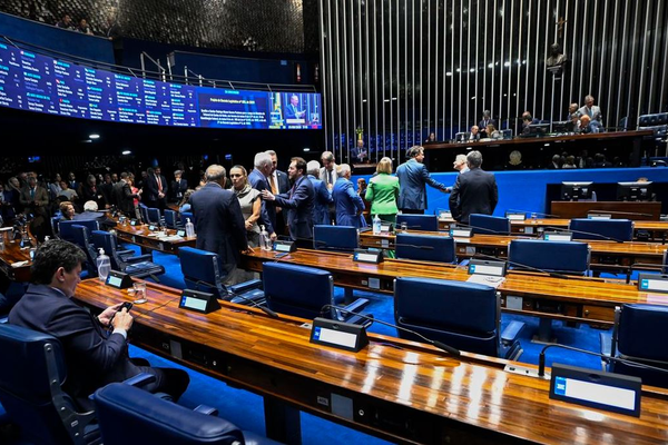 Senado começa a discutir fim da escala 6×1 nesta terça após 1º turno